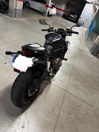 Honda CB650R 2023