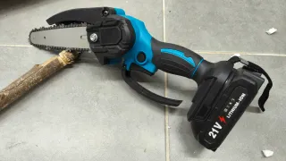 Mini Serra Elétrica Podadora 21V