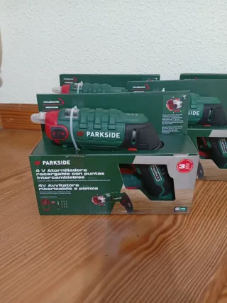 Atornillador Parkside 4V recargable.