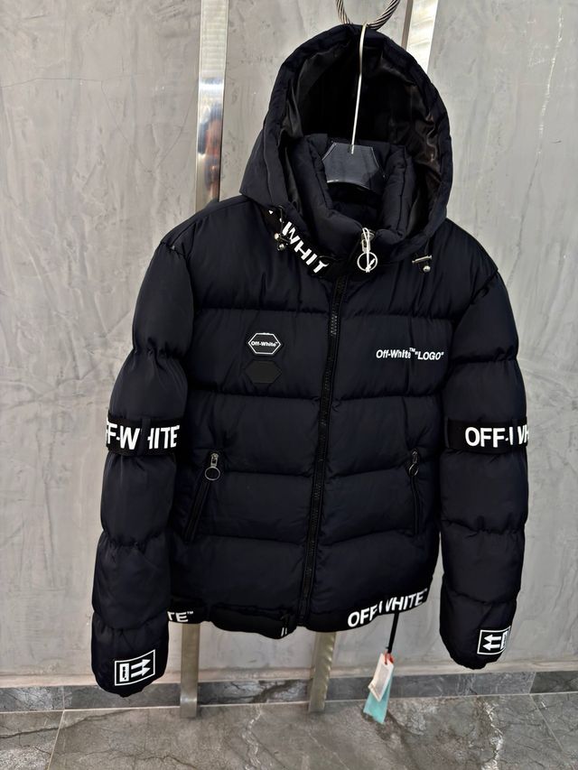 Abrigo Off-White Edición Limitada Negro