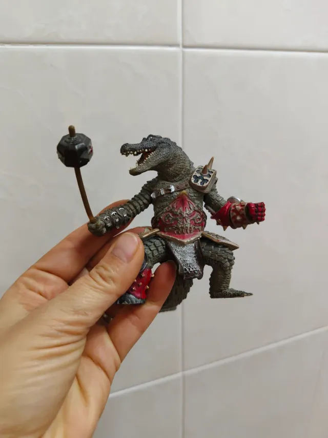 Figure Papo Cavalieri e Creature