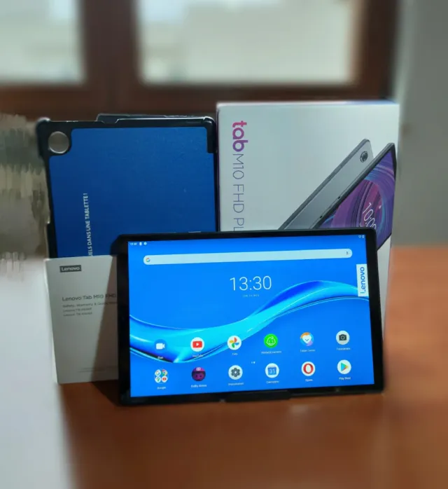 Lenovo Tab M10 FHD+ 4GB 64GB + Cover