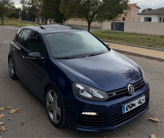 Volkswagen Golf R 20