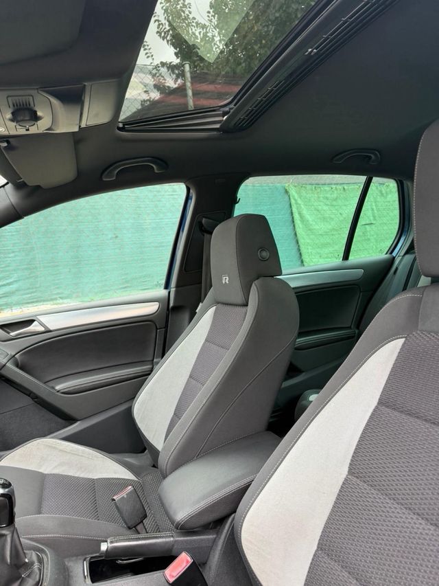 Volkswagen Golf R 20