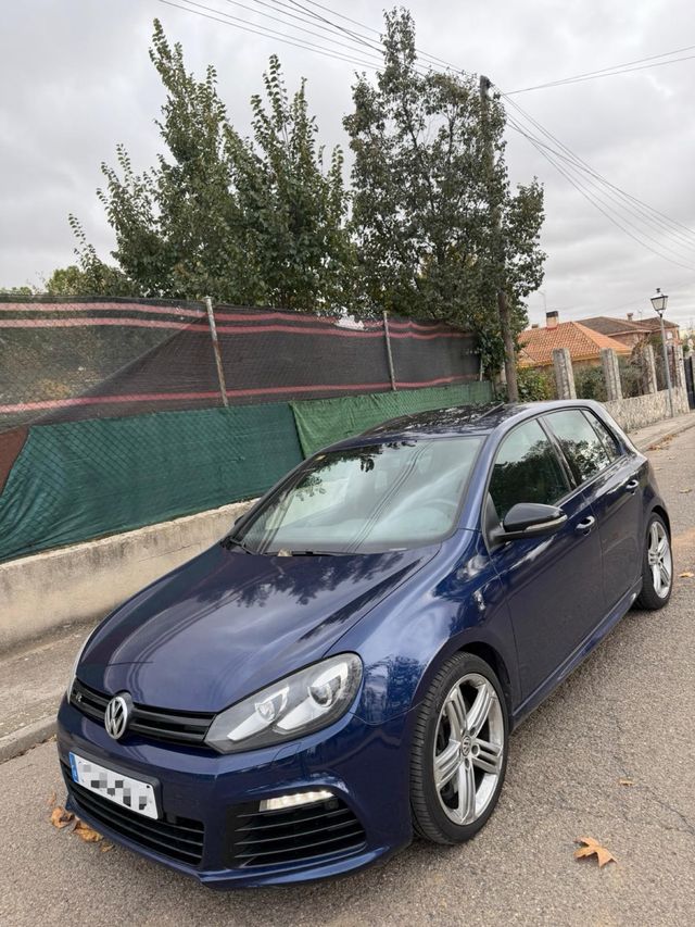 Volkswagen Golf R 20