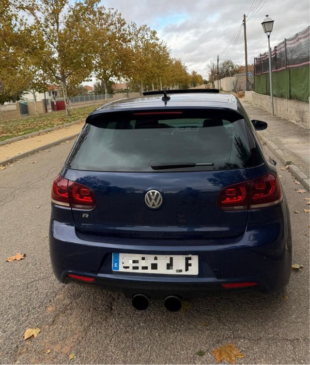 Volkswagen Golf R 20