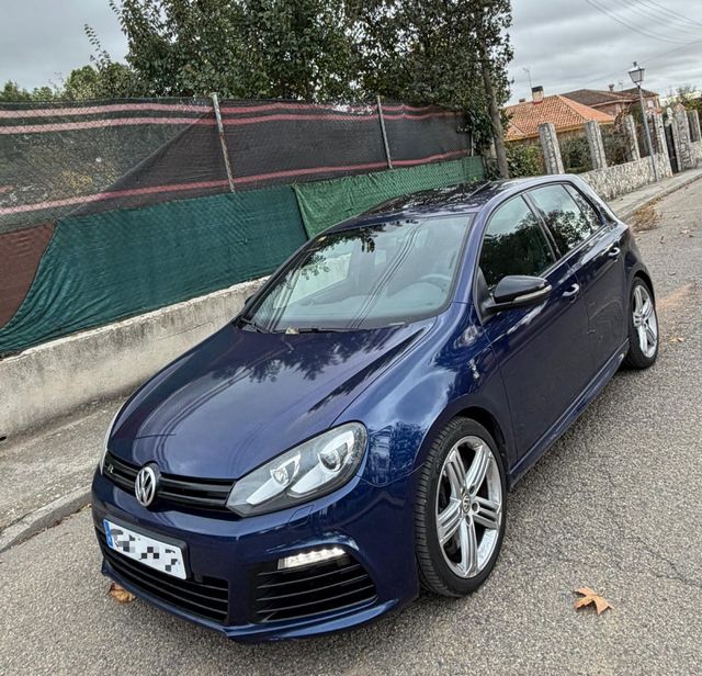 Volkswagen Golf R 20