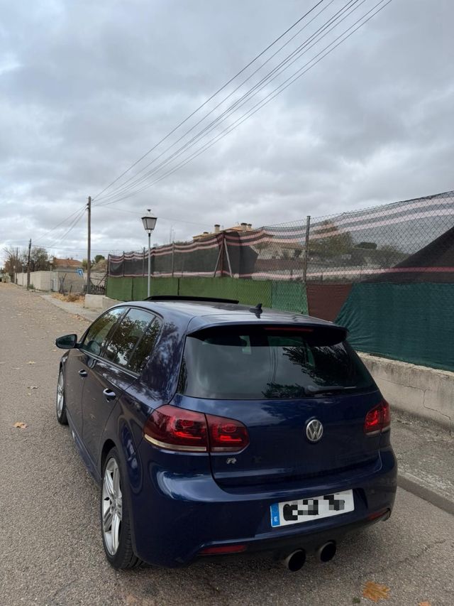Volkswagen Golf R 20