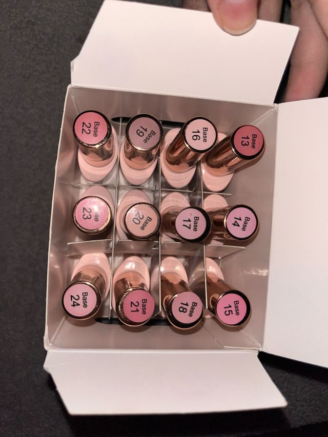 Set de 12 esmaltes de uñas Base