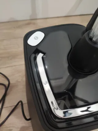 Plancha de vapor vertical SteamOne