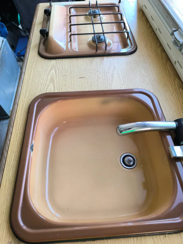 Cucina camper: Fornelli e lavandino