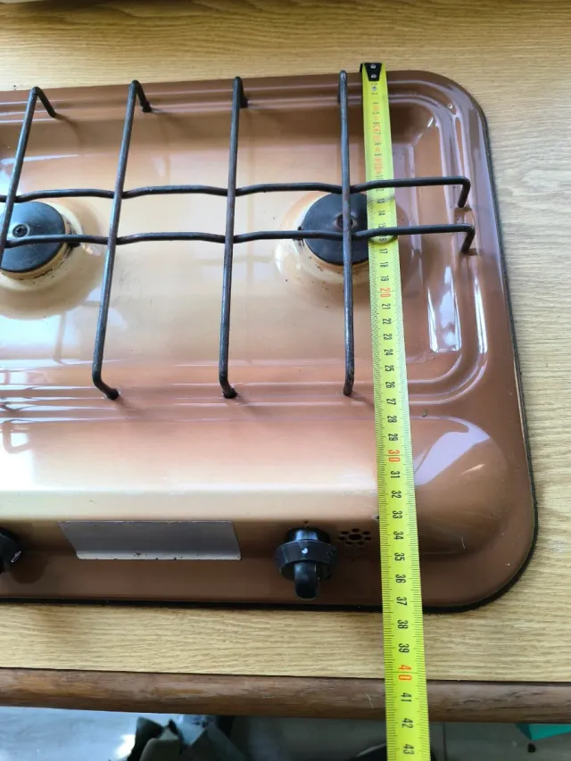 Cucina camper: Fornelli e lavandino