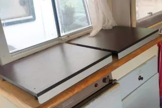 Cocina autocaravana: Fogones y fregadero