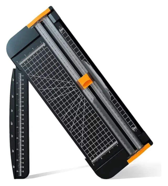 Cortadora de papel negra con regla