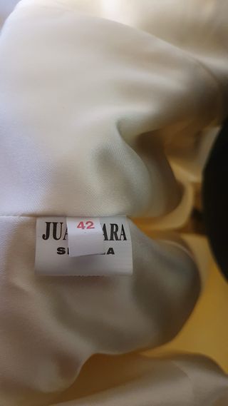 Vestido de organza bordada nuevo