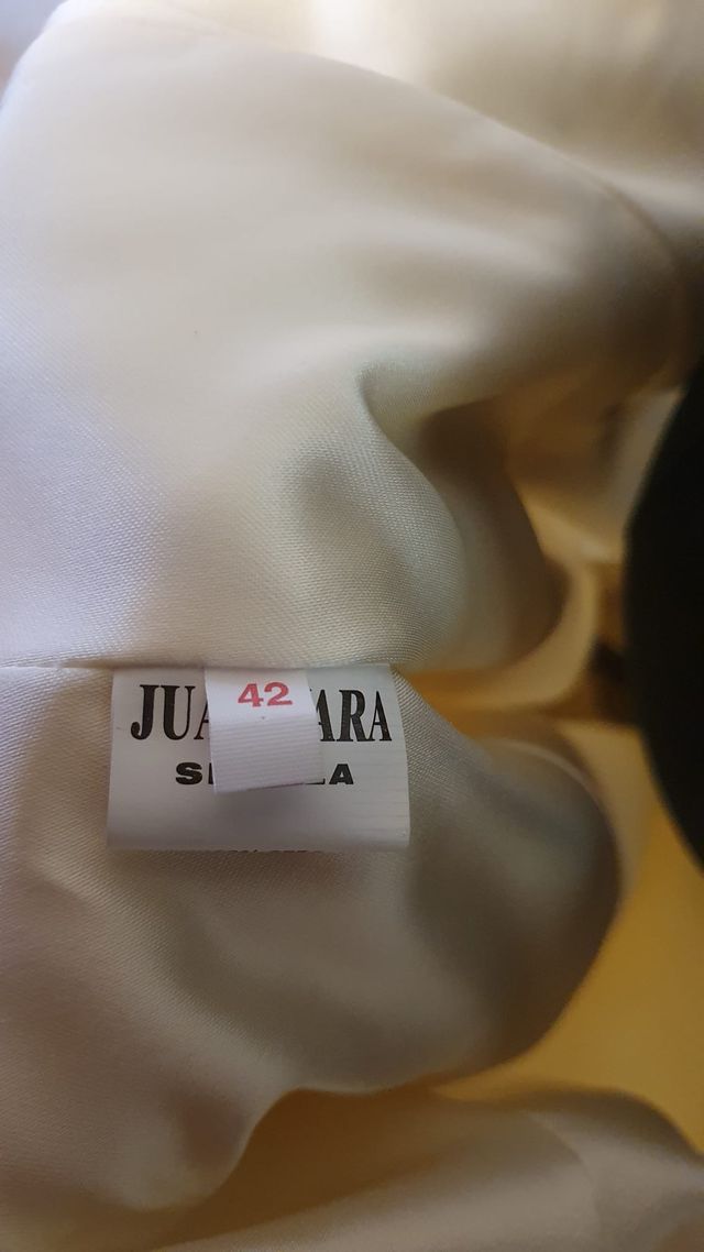 Vestido de organza bordada nuevo