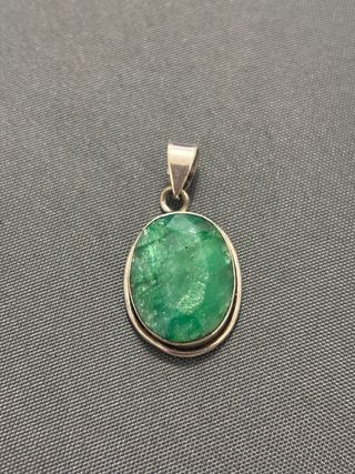 Colgante de  Plata de ley Piedra Verde Ovalada
