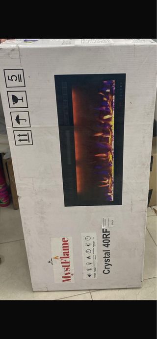 Chimenea eléctrica decorativa.