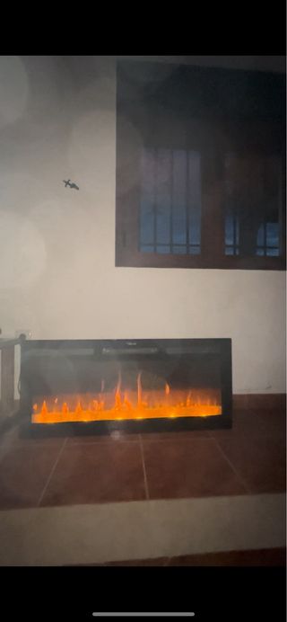 Chimenea eléctrica decorativa.