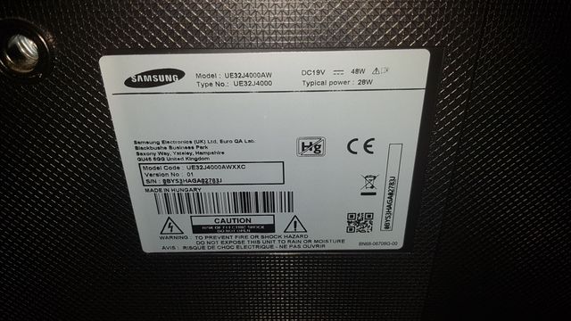 PC Gaming Corsair Spec-Alpha con TV y perifericos