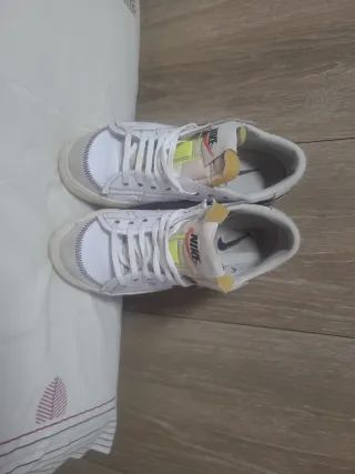 Tenis Nike Blancos y Negros