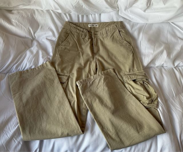 Pantalón cargo Pull&Bear beige