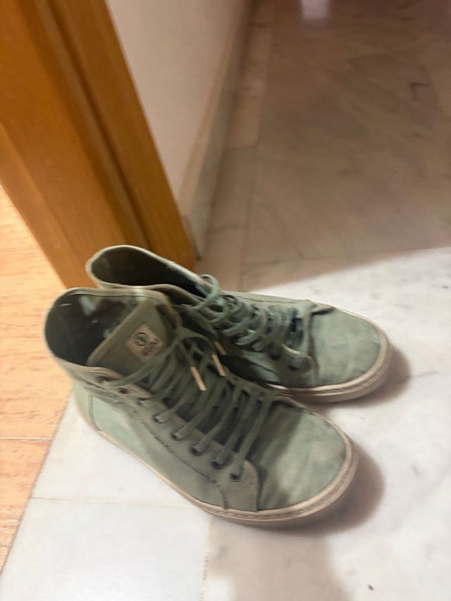 Zapatillas altas verdes