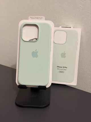 Cover iPhone 15 Pro Silicone MagSafe Apple