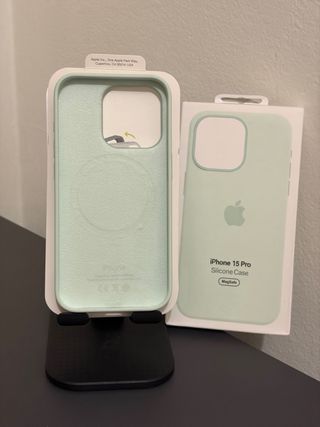 Cover iPhone 15 Pro Silicone MagSafe Apple