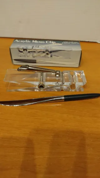 Pinza metacrilato vintage bolígrafo y abrecartas