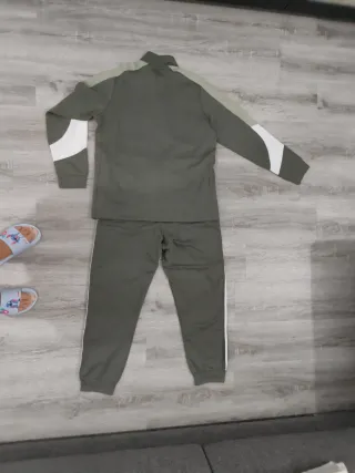 Chándal Boomerang Verde Nuevo Sin Etiqueta