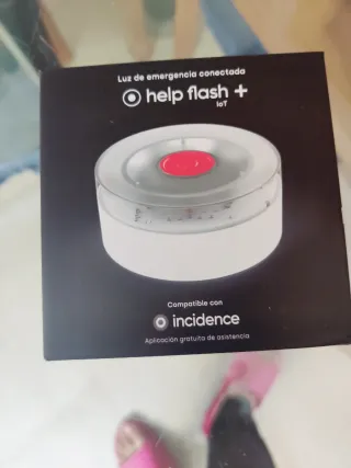 Baliza DGT V-16 conectada Help Flash