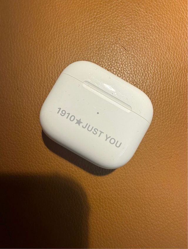 Airpods 3ª Gen. Personalizzati 1910 JUST YOU