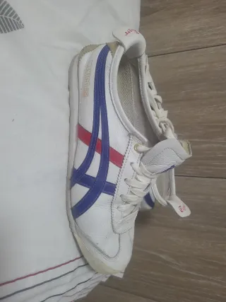 Tenis Onitsuka Tiger Blancos y Azules