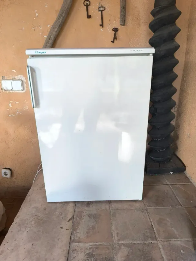 Frigorifero Aspes piccolo sottopiano