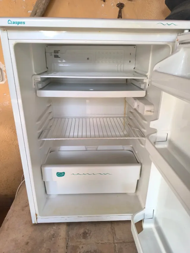 Frigorifero Aspes piccolo sottopiano