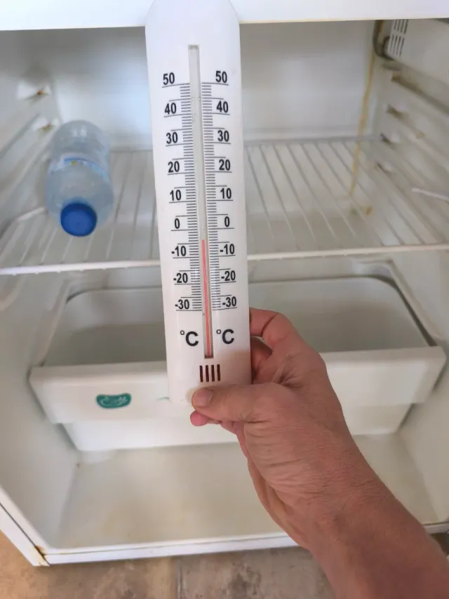 Frigorifero Aspes piccolo sottopiano