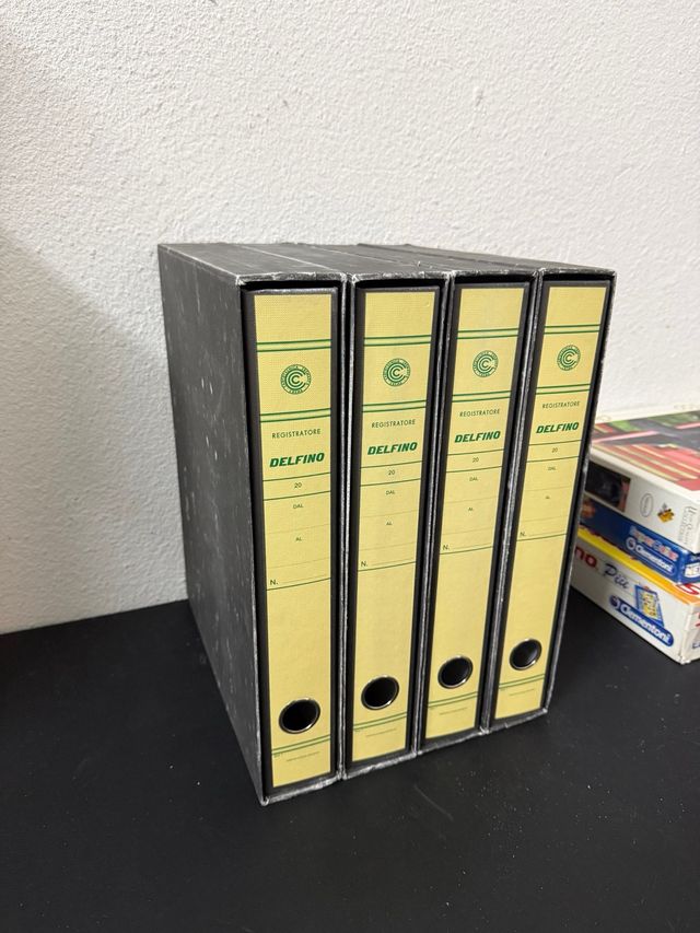 4 Raccoglitori Delfino con custodia