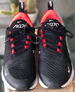 Nike Air Max 270 Negro y Rojo