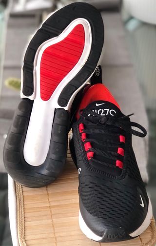 Nike Air Max 270 Negro y Rojo