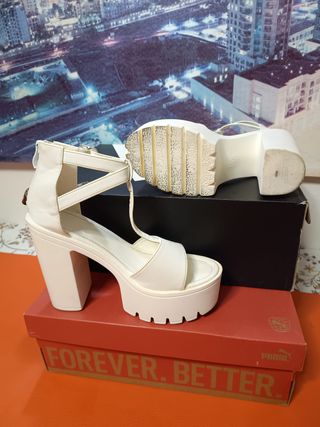 Sandalias plataforma blancas tacón bloque
