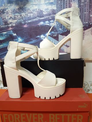 Sandalias plataforma blancas tacón bloque
