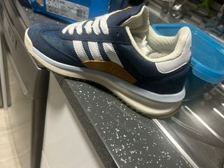 Tenis Adidas SL 72 RTN