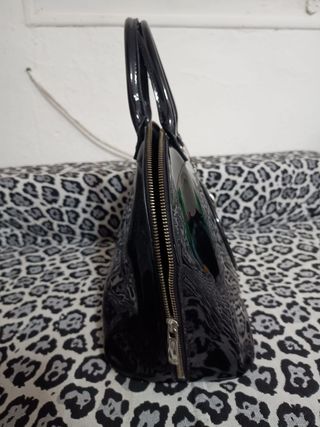 Bolso Armani Jeans charol negro