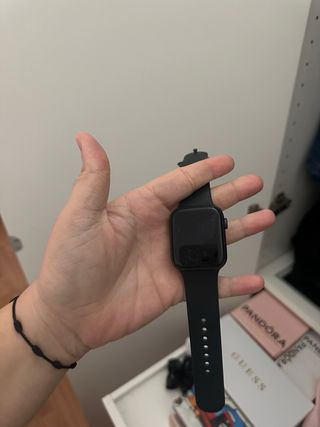 Apple Watch SE (44 mm) con Cargador