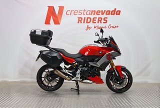 BMW F 900 XR