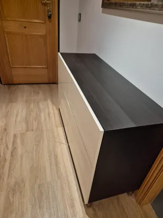 Aparador IKEA BESTÅ beige y Marrón