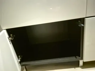 Aparador IKEA BESTÅ beige y Marrón