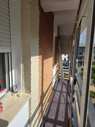 Pintura Balcones: Paredes, Techos y Hierros.