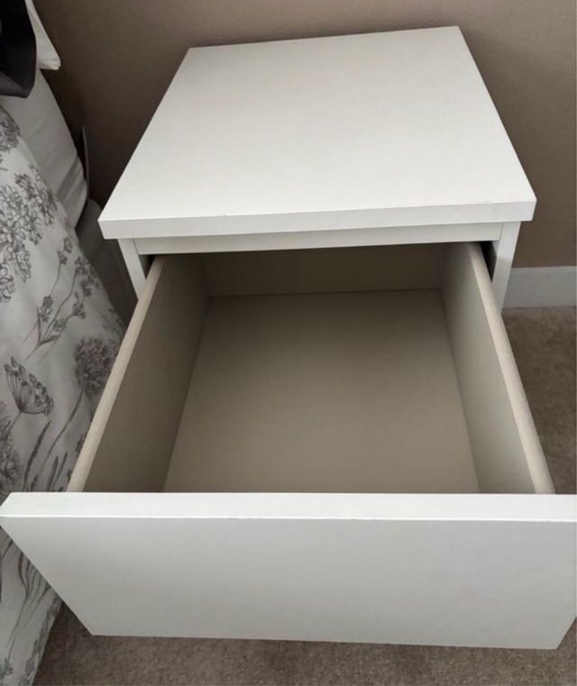 Cómoda MALM 2 cajones Ikea